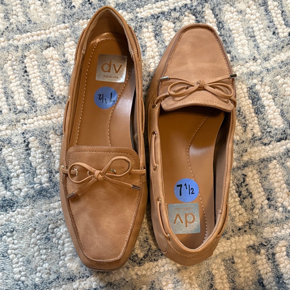 Dolce Vita Camel Modern Boat Shoe Loafers